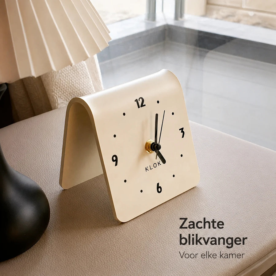 Acryl tafelklok in cream stijl