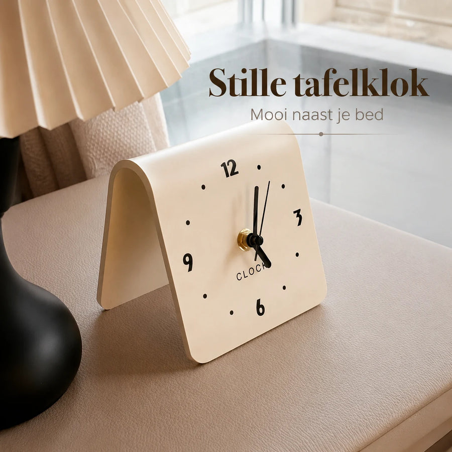 Acryl tafelklok in cream stijl