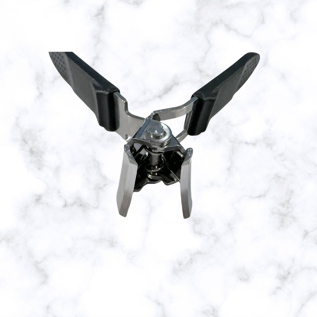 Globetrek° NailCutter 1+1 GRATIS: Duurzaam Gemakkelijk Knippen Gehoekt Nagel Knipper