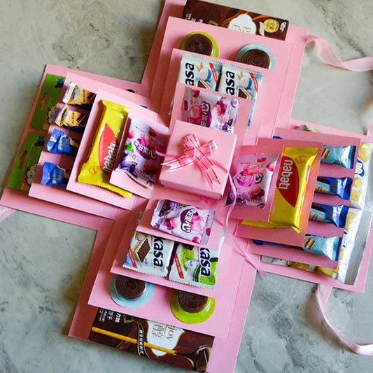 🎅💸 Creatieve Kerstcadeaudoos (5 Lagen) - Verrassingsdoos met Lint