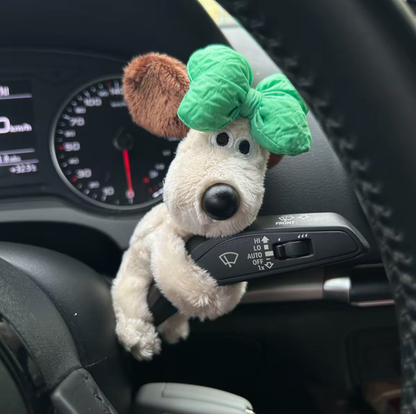 Handgemaakt hondje als auto- en woondecoratie