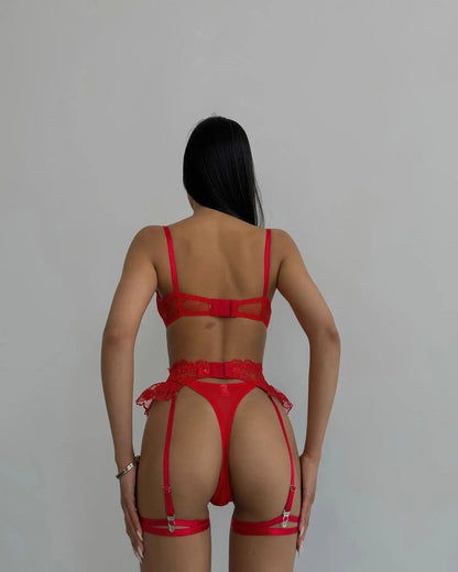 Scarlet Elegance Spitzen-Dessous